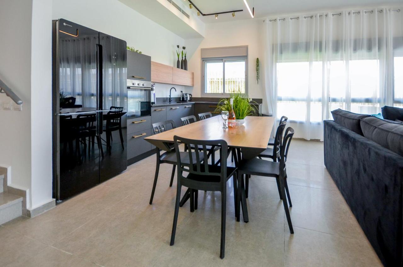 Appartement Yalarent Morning Star-Garden With Private Pool à Eilat Extérieur photo
